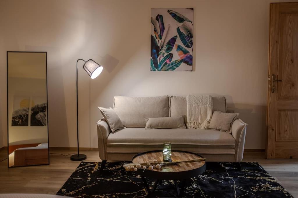 L'mai Riverside Apartment Prag